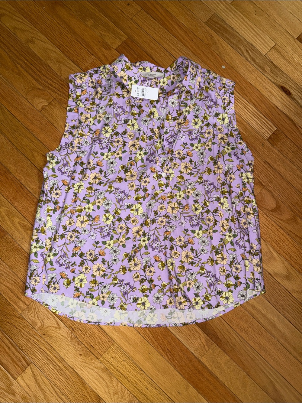 LOFT NWY❗️Lavender Floral Button-Front Top Ruffle